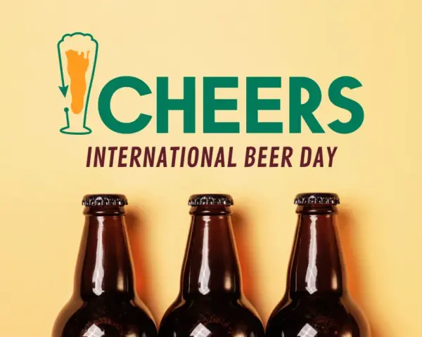 Trzy butelki piwa na żółtym tle. Napis "CHEERS INTERNATIONAL BEER DAY" świętuje dzień piwa.
