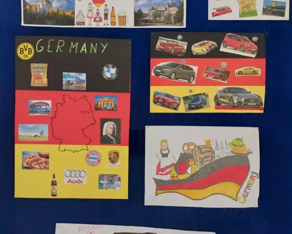 3 października święto Niemiec. Kolaż z symbolami kraju: mapą, samochodami, jedzeniem i zabytkami.